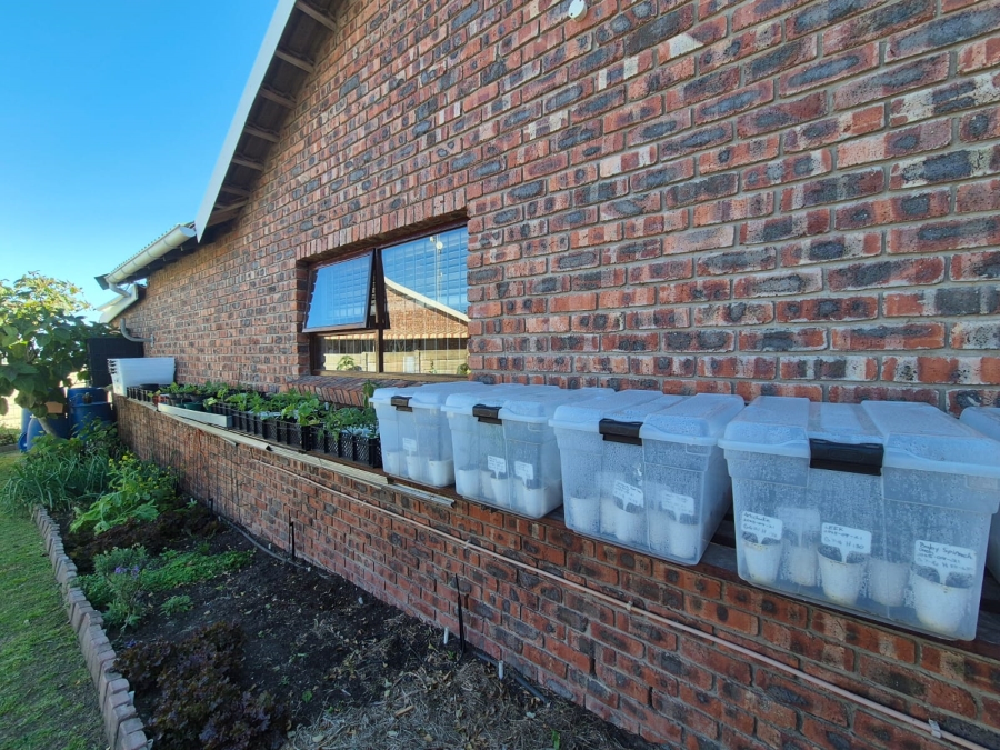 3 Bedroom Property for Sale in Wavecrest Eastern Cape